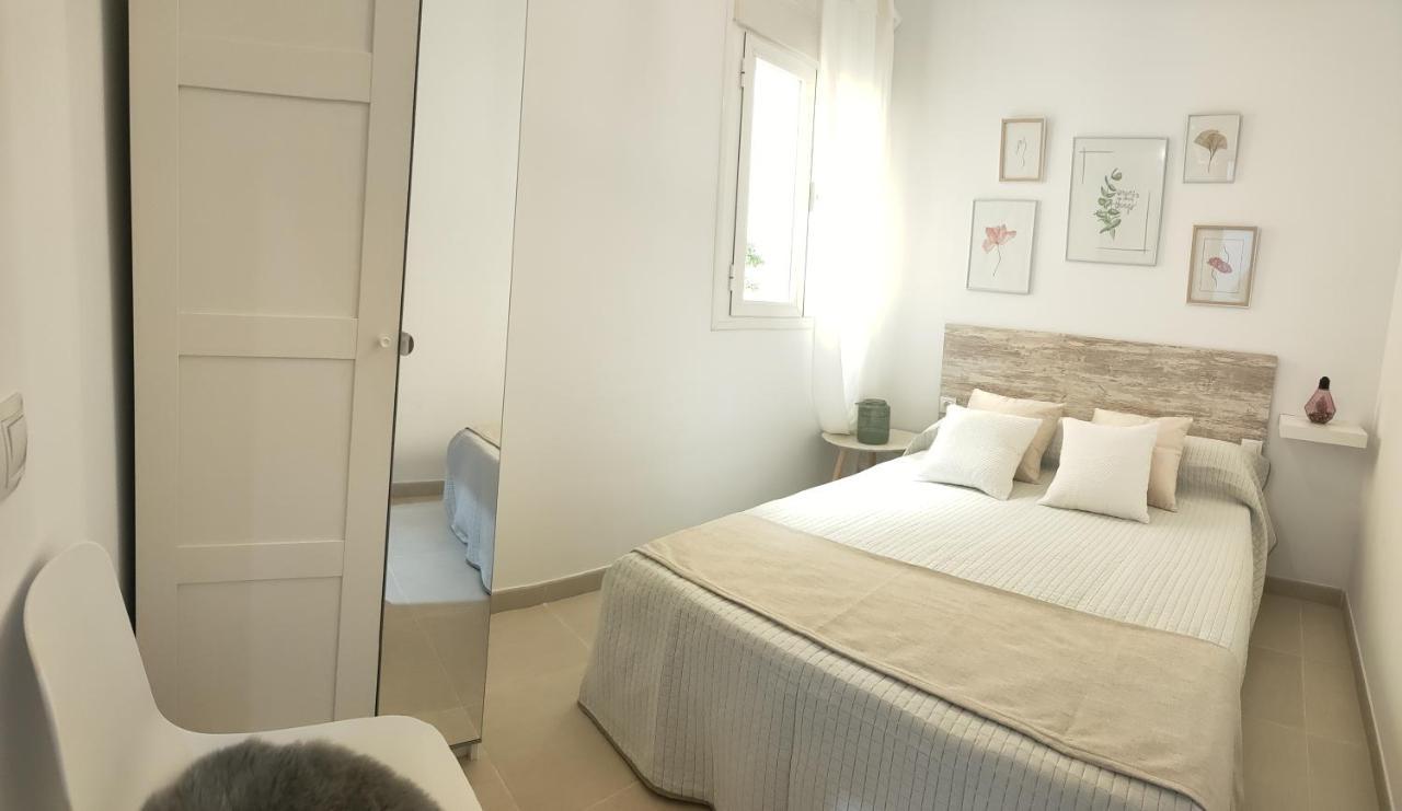 Relax Chiclana-Aparcamiento Privado-Tv Cable-Wifiplus-Aire Acond-Incluido Чиклана-де-ла-Фронтера Экстерьер фото